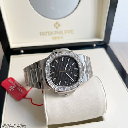 PATEK PHILIPPE NAUTILUS PRETO BRILHANTES 40MM
