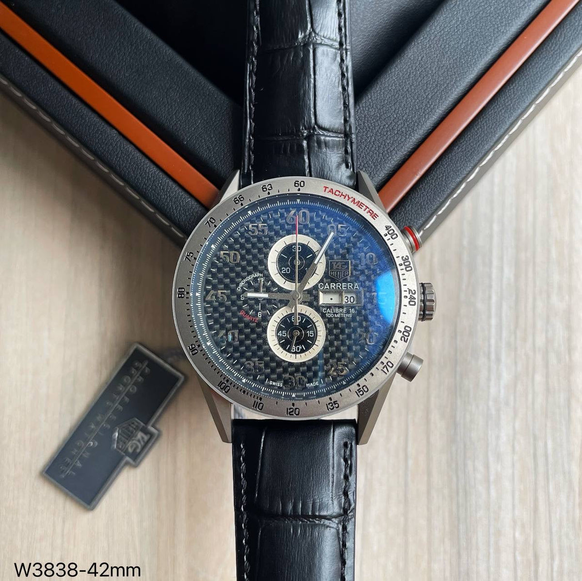 TAG HEUER CARRERA CALIBRE 16 CINZA COURO 43MM