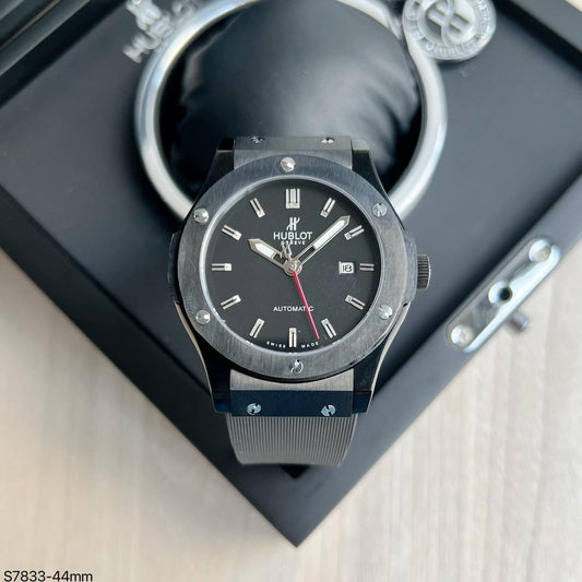 HUBLOT CLASSIC FUSION PRETO AUTOMÁTICO 44MM