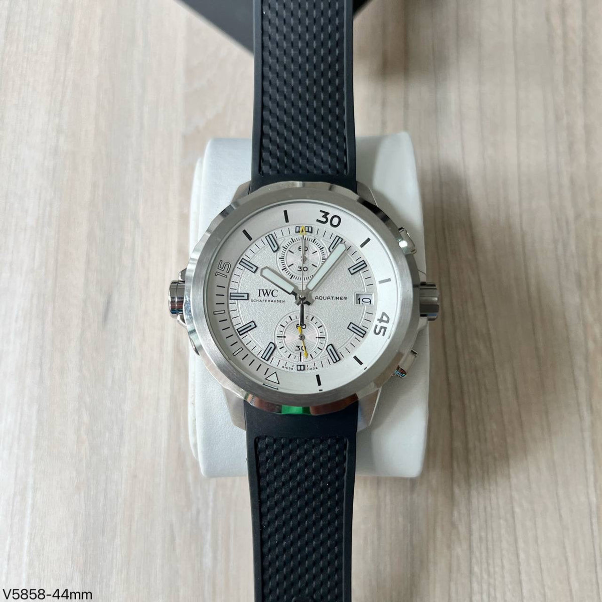 IWC AQUATIMER PRATA BRANCO 44MM