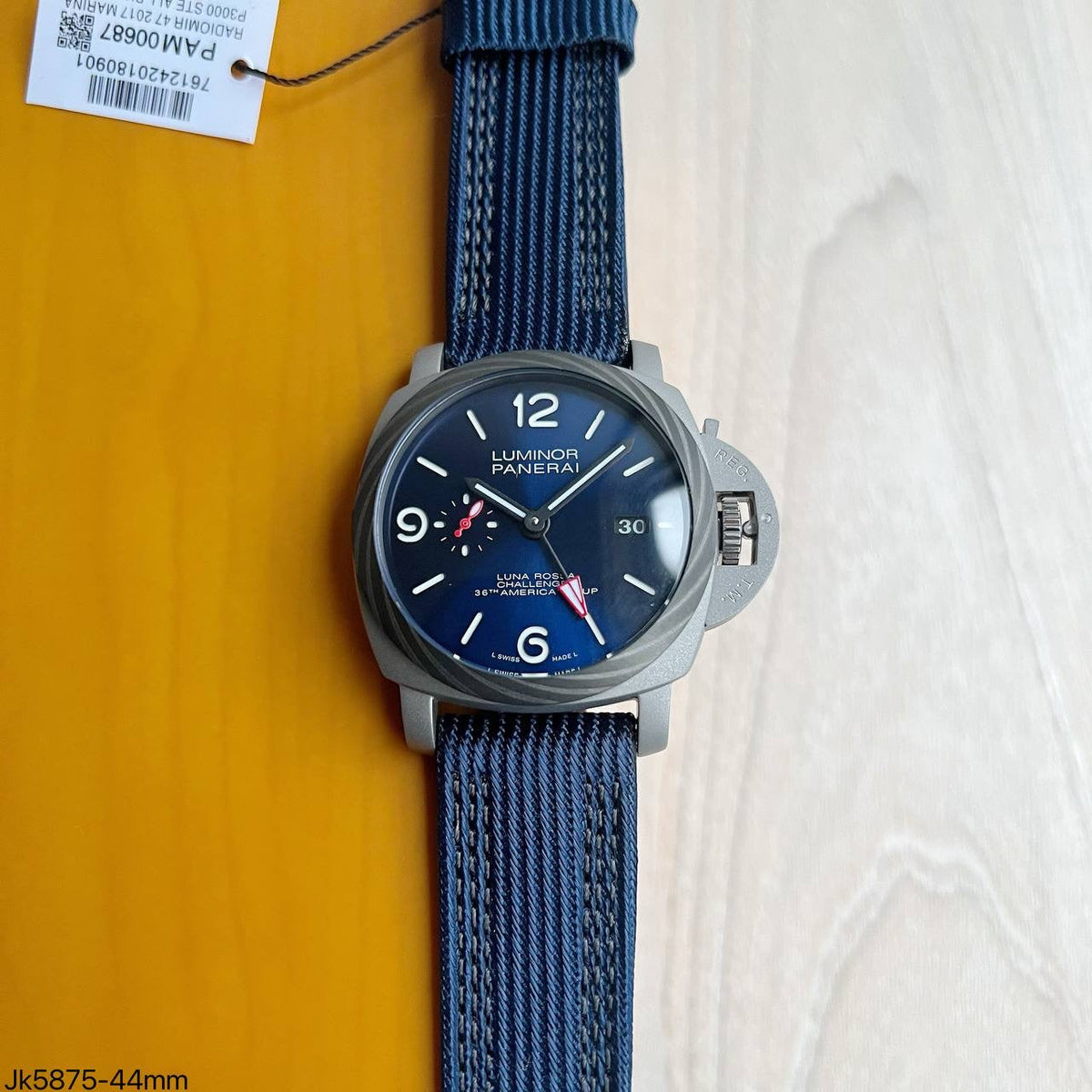 PANERAI LUMINOR AZUL LUNA ROSSA 44MM