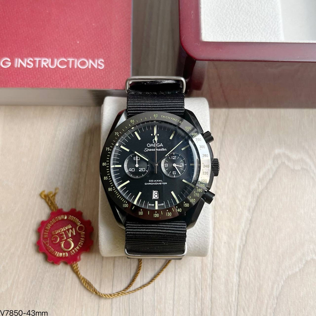 OMEGA SPEEDMASTER PRETO NYLON 43MM
