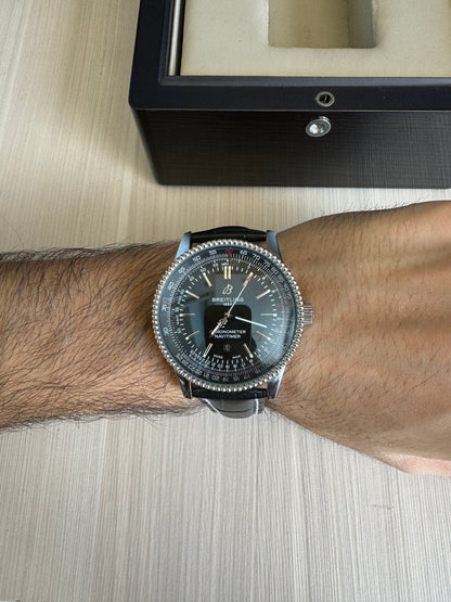BREITLING NAVITIMER PRETO COURO AUTOMÁTICO 41MM