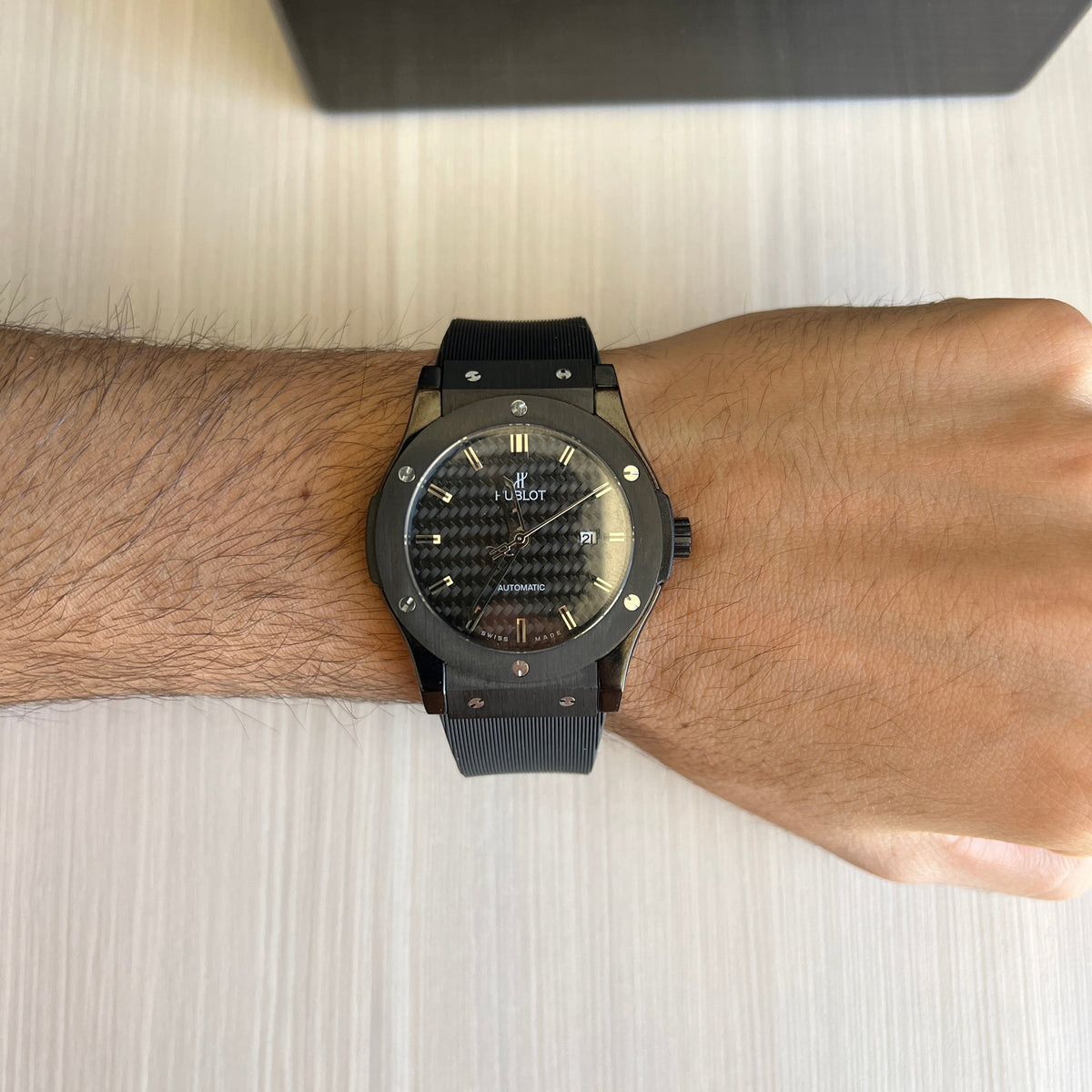 HUBLOT CLASSIC FUSION PRETO CARBON AUTOMÁTICO 44MM
