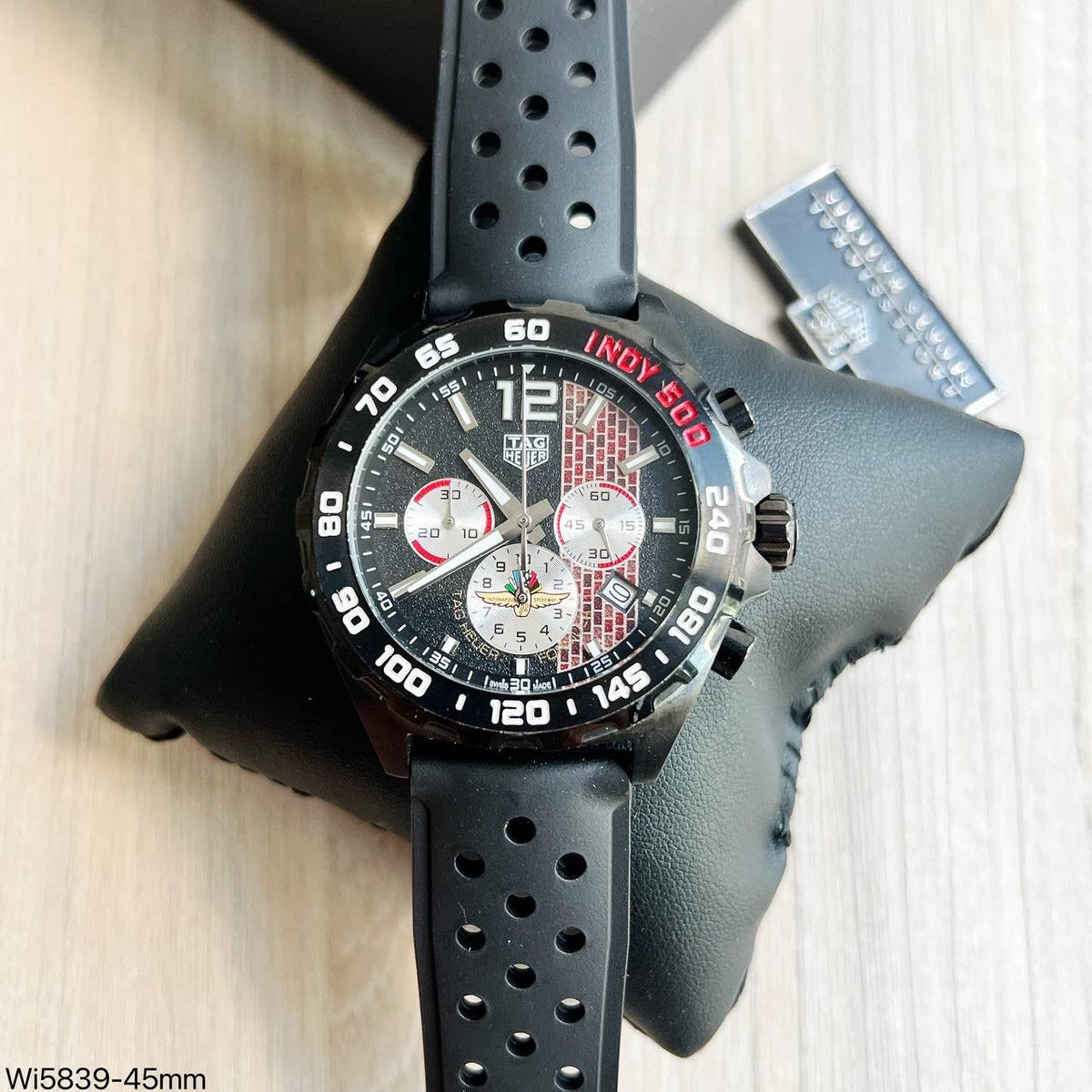 TAG HEUER F1 FORMULA 1 INDY 500 PRETO 43MM