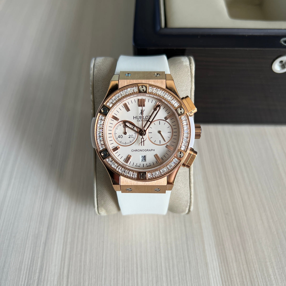 HUBLOT CLASSIC ROSE BRANCO BRILHANTES 36MM