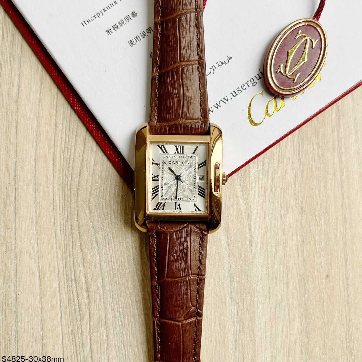 CARTIER ROSE COURO 30MM X 38MM FEMININO