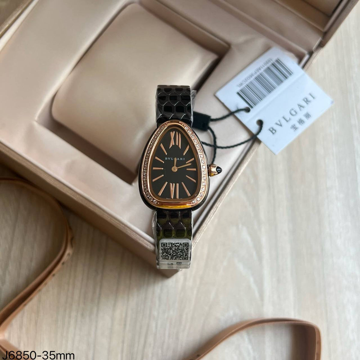 BVLGARI SERPENTE PRETO BRILHANTE 23MM X 35MM FEMININO