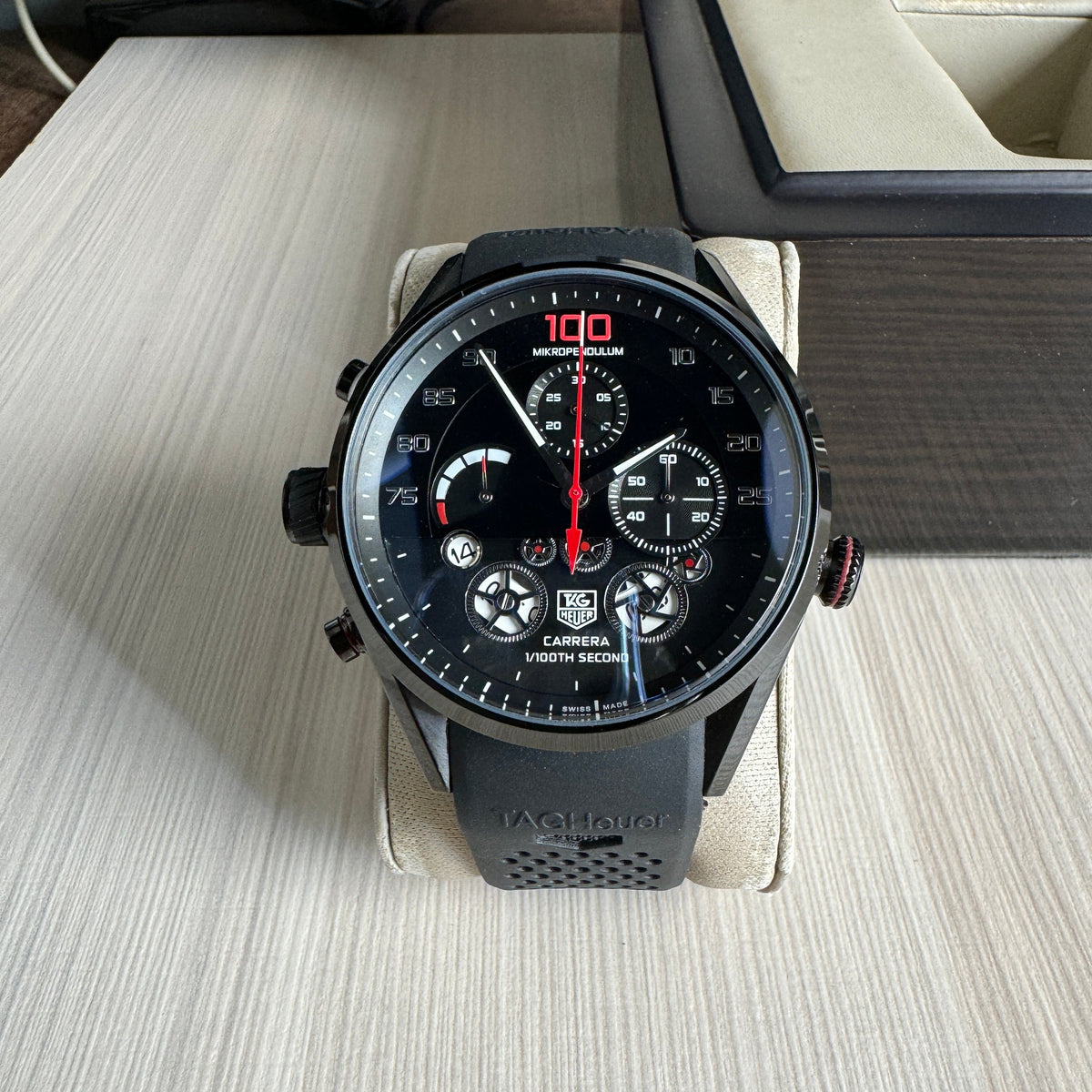 TAG HEUER CARRERA PRETO 46MM