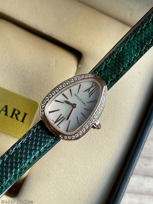 BVLGARI SERPENTE COURO ROSE VERDE 23MM X 32MM FEMININO