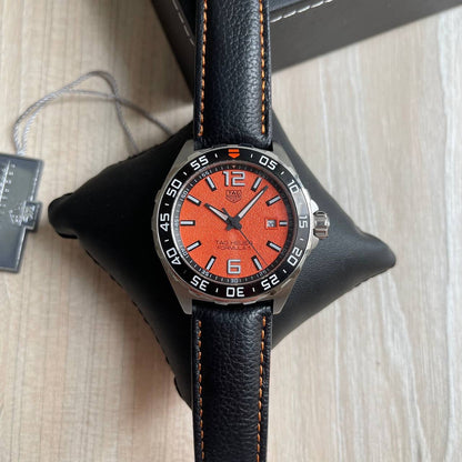 TAG HEUER F1 FORMULA 1 PRATA COURO AUTOMÁTICO 43MM