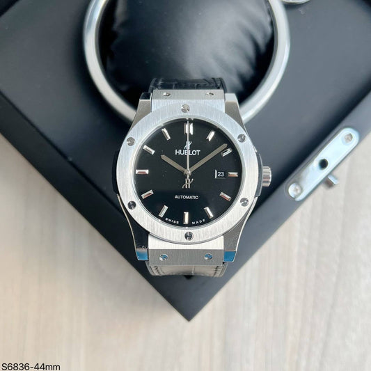 HUBLOT CLASSIC FUSION PRATA COURO AUTOMÁTICO 44MM