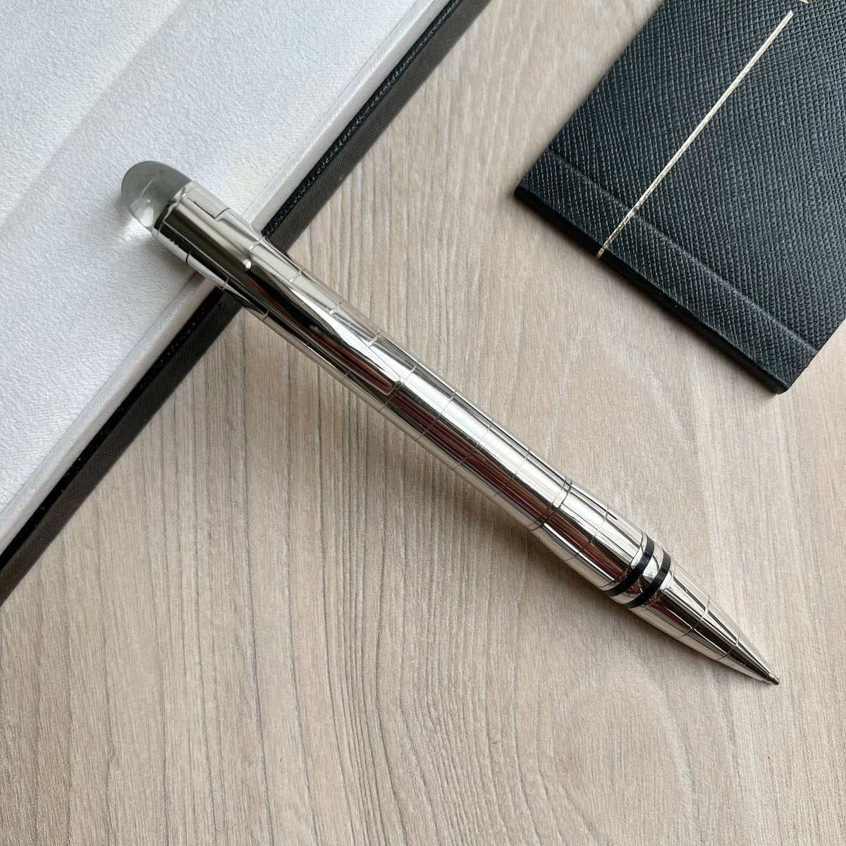 CANETA MONT BLANC PRATA