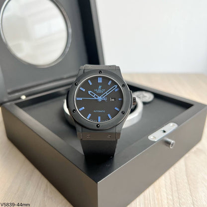 HUBLOT CLASSIC FUSION PRETO AUTOMÁTICO 44MM