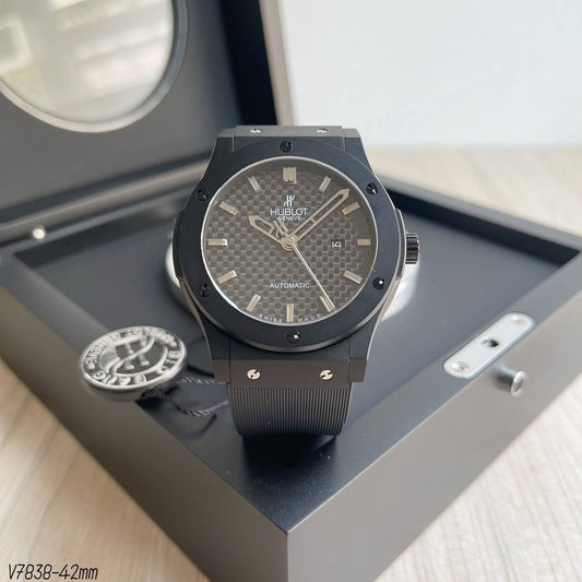 HUBLOT CLASSIC FUSION PRETO CARBON AUTOMÁTICO 44MM