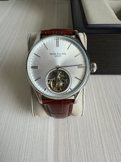 PATEK PHILIPPE PRATA COURO AUTOMATICO 43MM