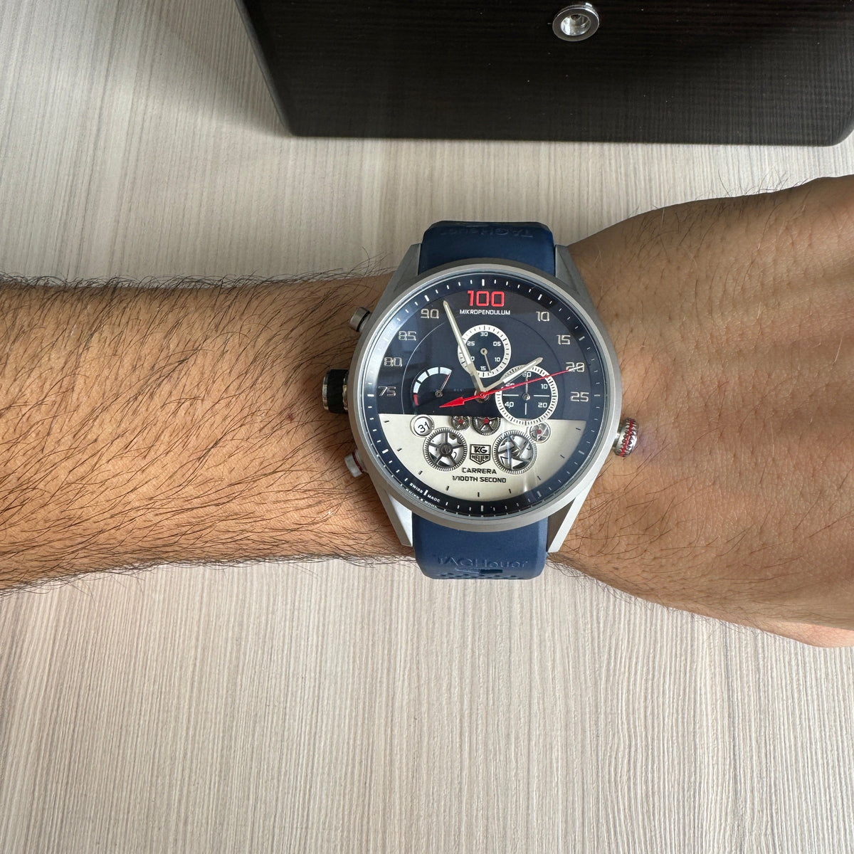 TAG HEUER CARRERA CINZA AZUL 46MM
