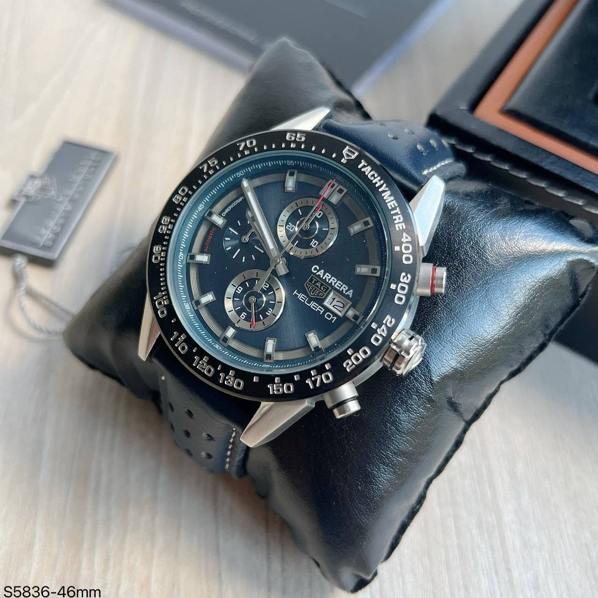 TAG HEUER CARRERA 02 PRATA AZUL COURO 46MM