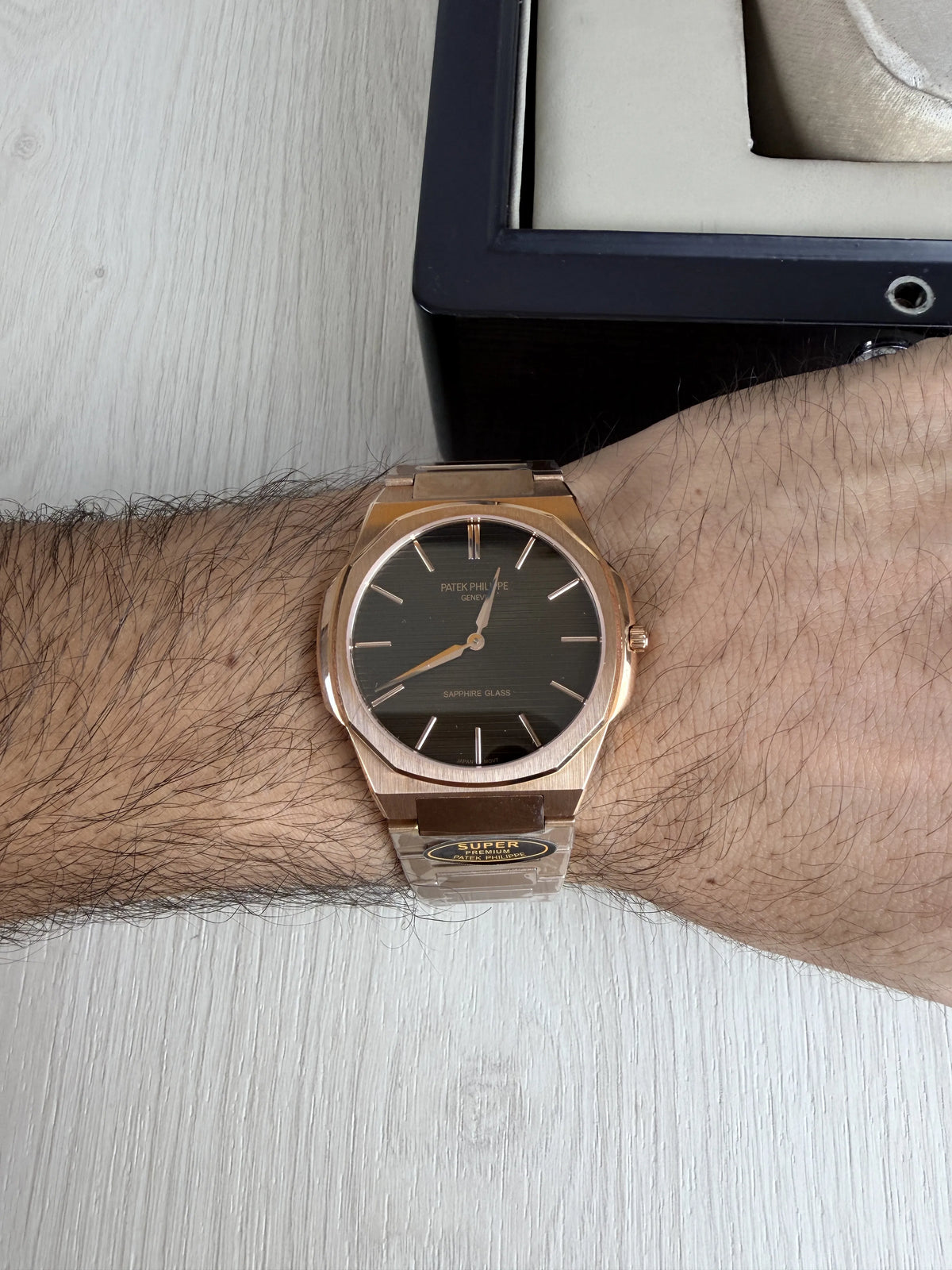 PATEK PHILIPPE MOEDA ROSE 42MM