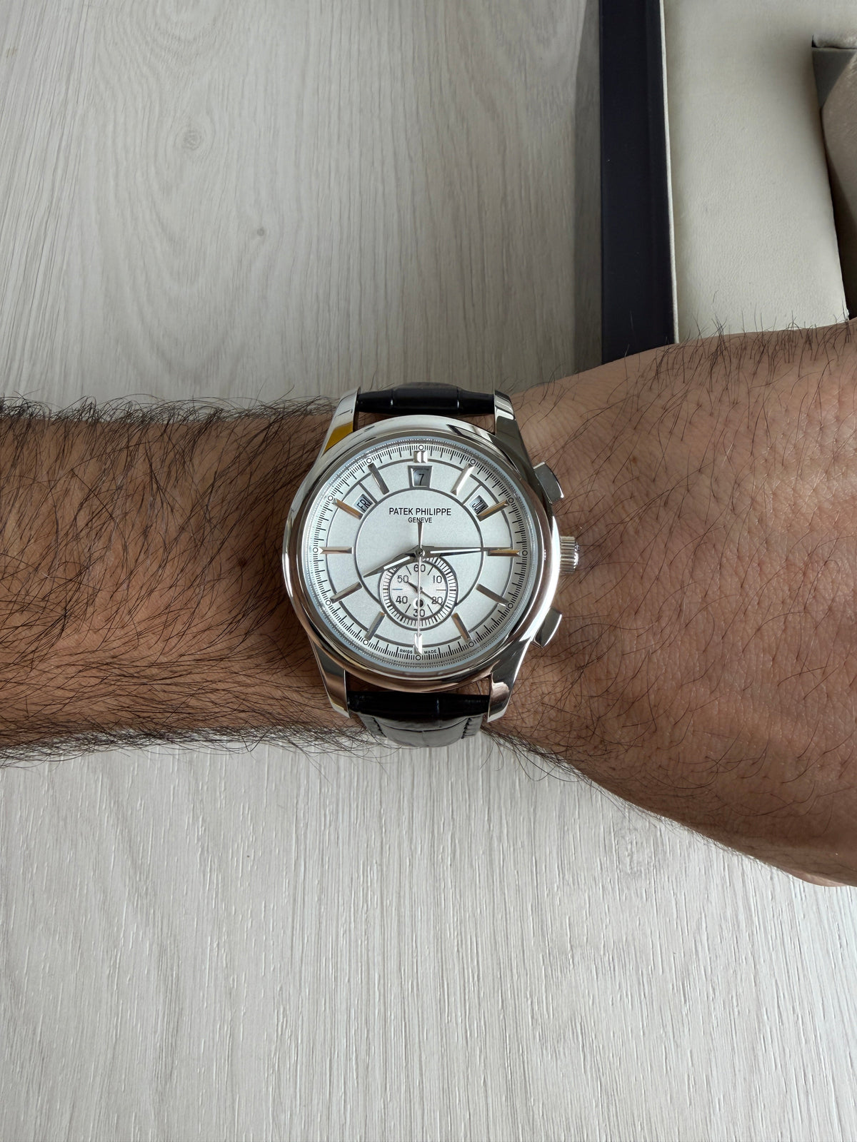 PATEK PHILIPPE ANNUAL CALENDAR PRATA BRANCO  43MM