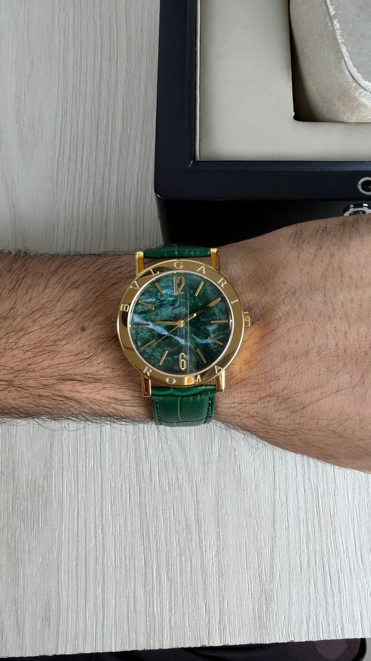 BVLGARI ROMA DOURADO VERDE COURO AUTOMATICO 38MM