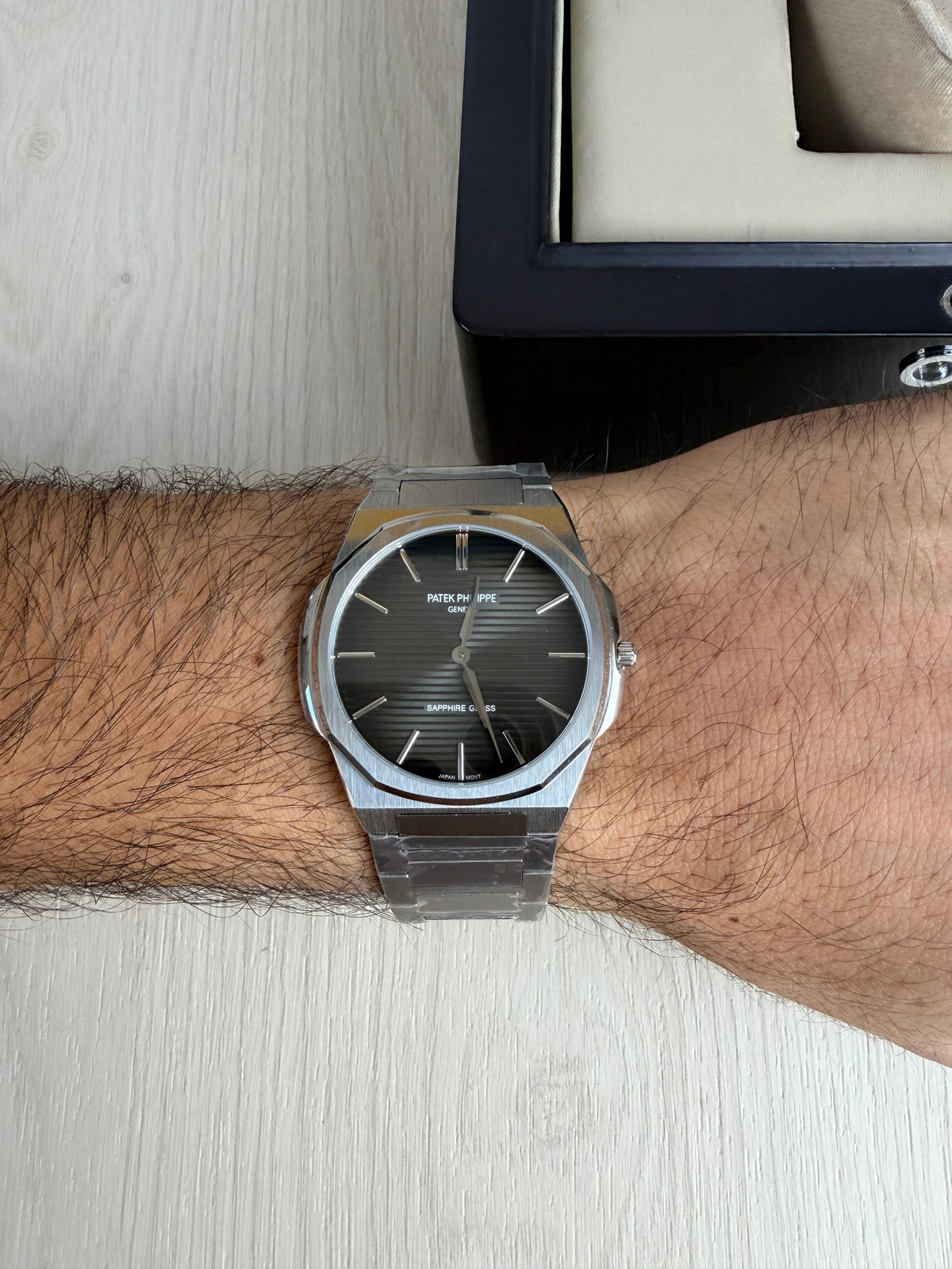 PATEK PHILIPPE MOEDA SLIM PRATA CINZA 42MM