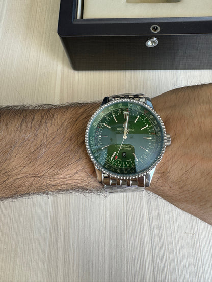 BREITLING NAVITIMER VERDE COURO AUTOMÁTICO 46MM