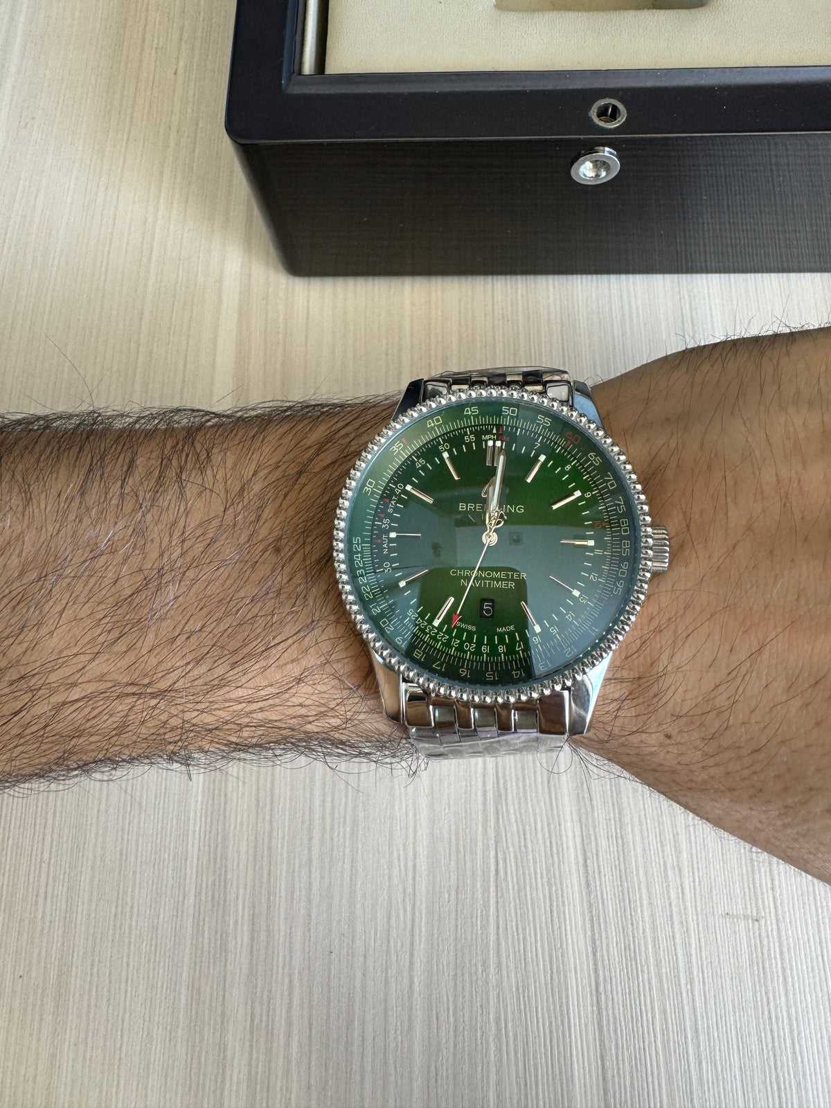 BREITLING NAVITIMER VERDE AUTOMÁTICO 46MM