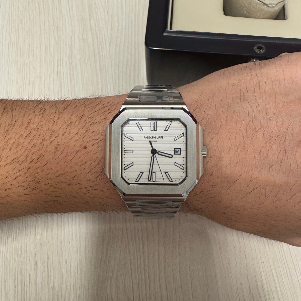 PATEK PHILIPPE CUBITUS PRATA BRANCO 45MM