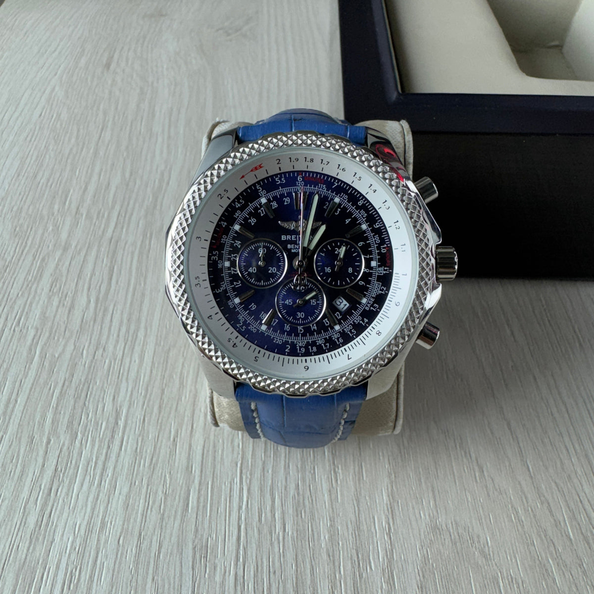 BREITLING BENTLEY PRATA AZUL 46MM