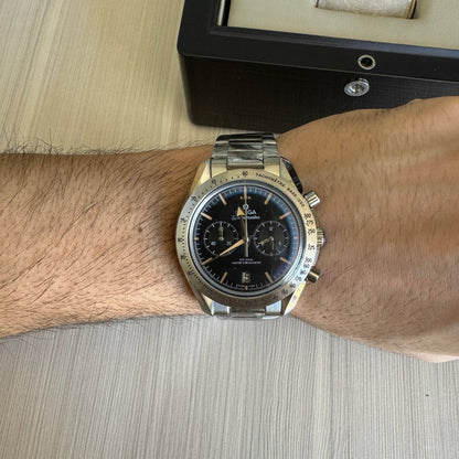 OMEGA SPEEDMASTER PRATA PRETO 44MM