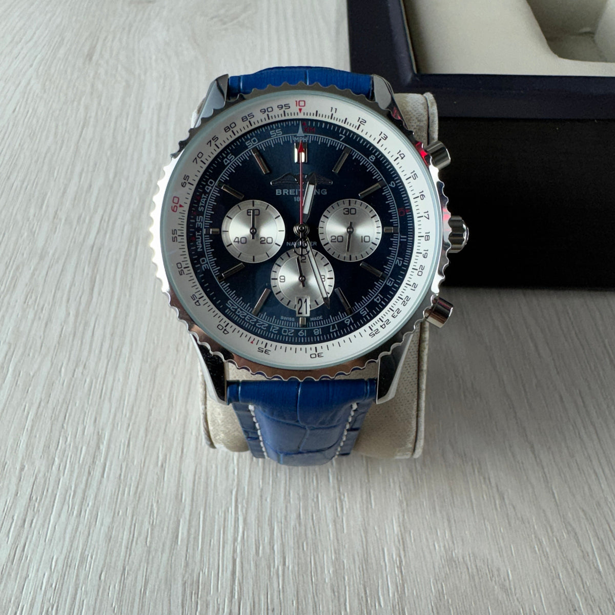 BREITLING NAVITIMER AZUL COURO 46MM