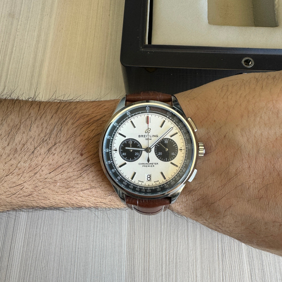 BREITLING PREMIER PRATA COURO 43MM