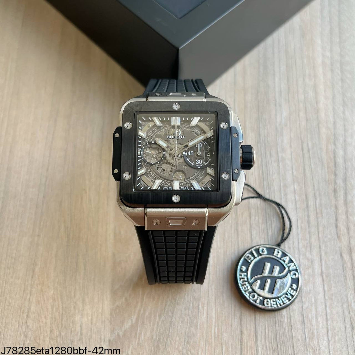 HUBLOT SQUARE BANG UNICO PRATA 42MM SUPER CLONE