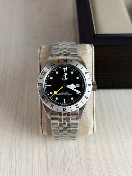 TUDOR BLACK BAY PRATA PRETO 41M