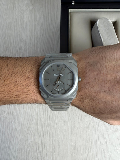 BVLGARI OCTO FINISSIMO CINZA AUTOMATICO 40MM