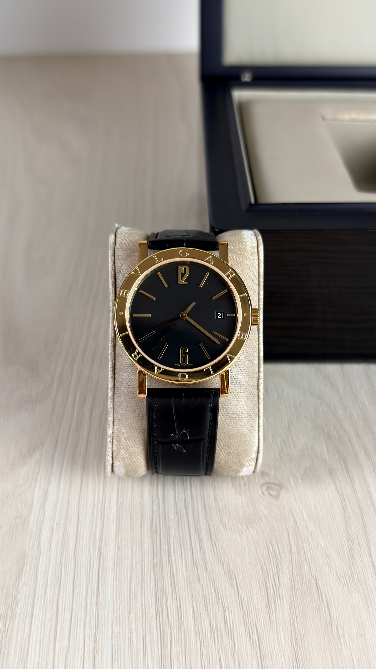 BVLGARI ROMA DOURADO PRETO COURO AUTOMATICO 38MM