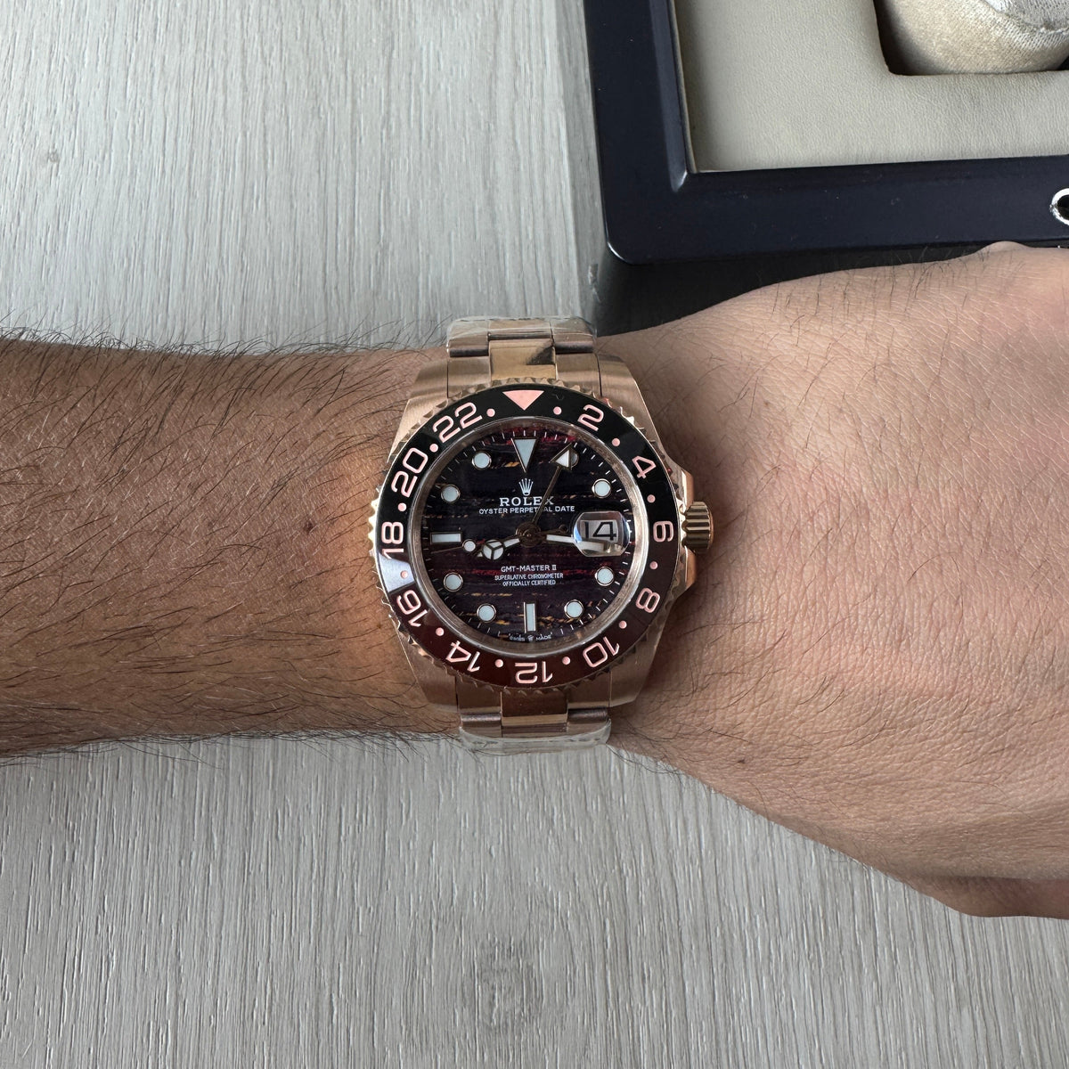 ROLEX GMT MASTER II ROSE PRETO 40MM NOVO