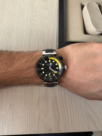 LOUIS VUITTON TAMBOUR PRETO AMARELO BORRACHA 41MM