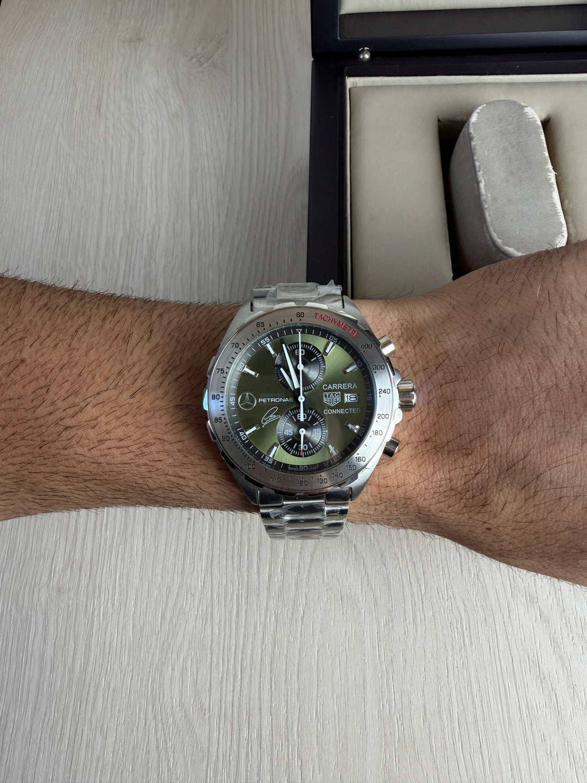 TAG HEUER CARRERA AMG PRATA VERDE 43MM