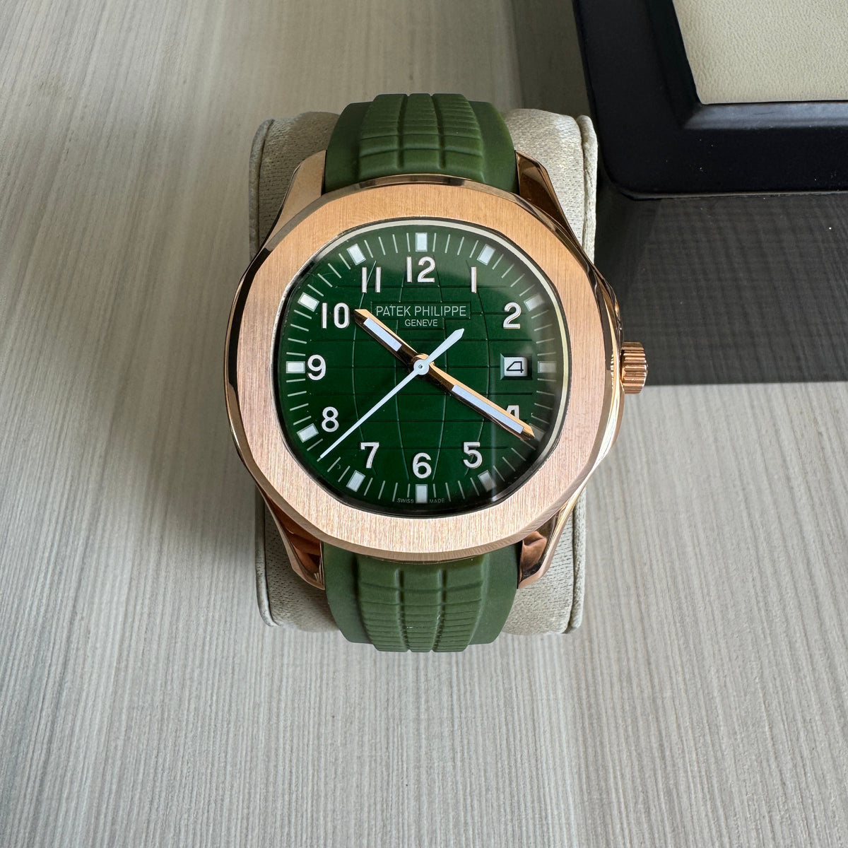 PATEK PHILIPPE AQUANAUT ROSE VERDE 40MM
