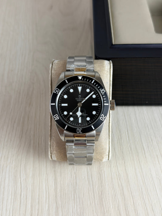 TUDOR BLACK BAY PRATA PRETO 41M