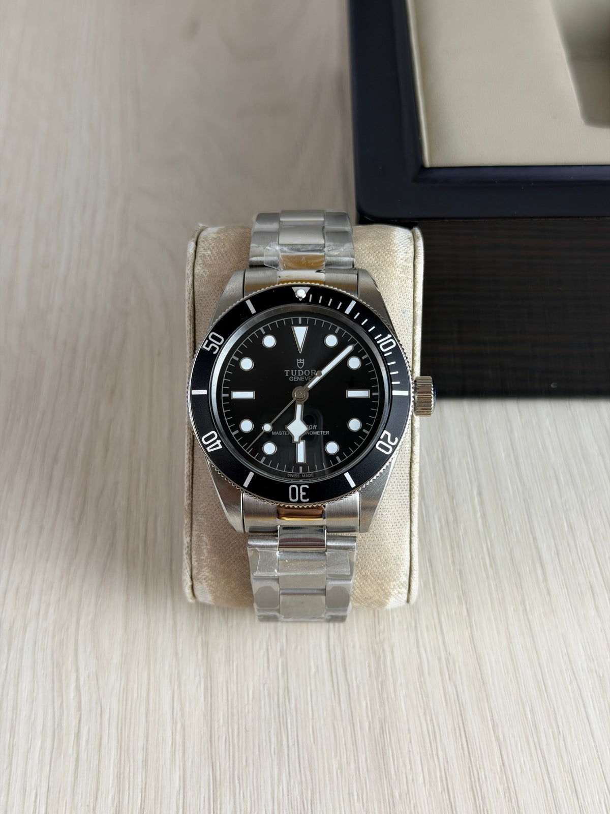 TUDOR BLACK BAY PRATA PRETO 41M