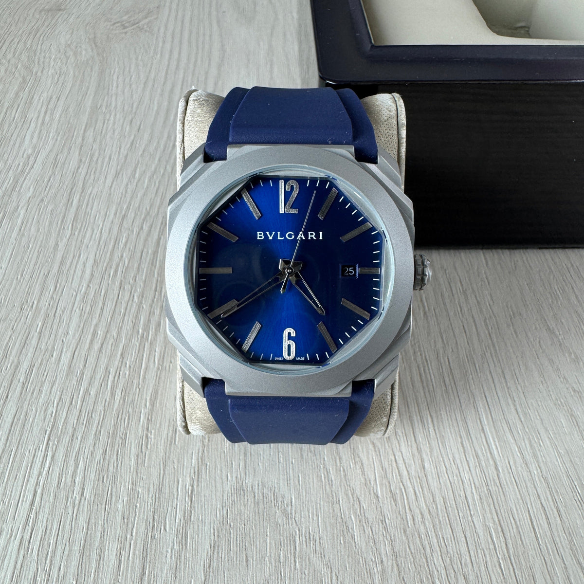 BVLGARI OCTO CINZA AZUL AUTOMATICO 42MM