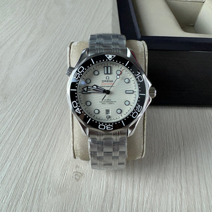 OMEGA SEAMASTER DIVER BRANCO 42MM
